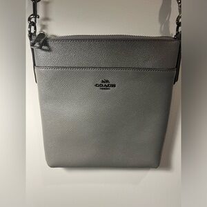 COACH NWOT Women’s Kitt Signature Crossbody Bag